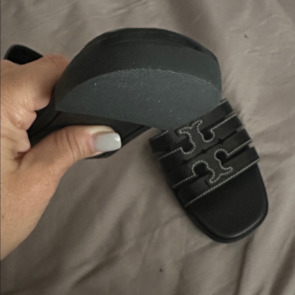 Tory Burch: Ines Cage Slide - Black (Sz 6) - Picture 9 of 9